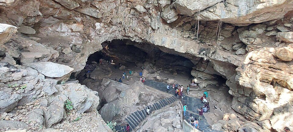 Borra Caves, offbeat Andhra Pradesh — landscape view