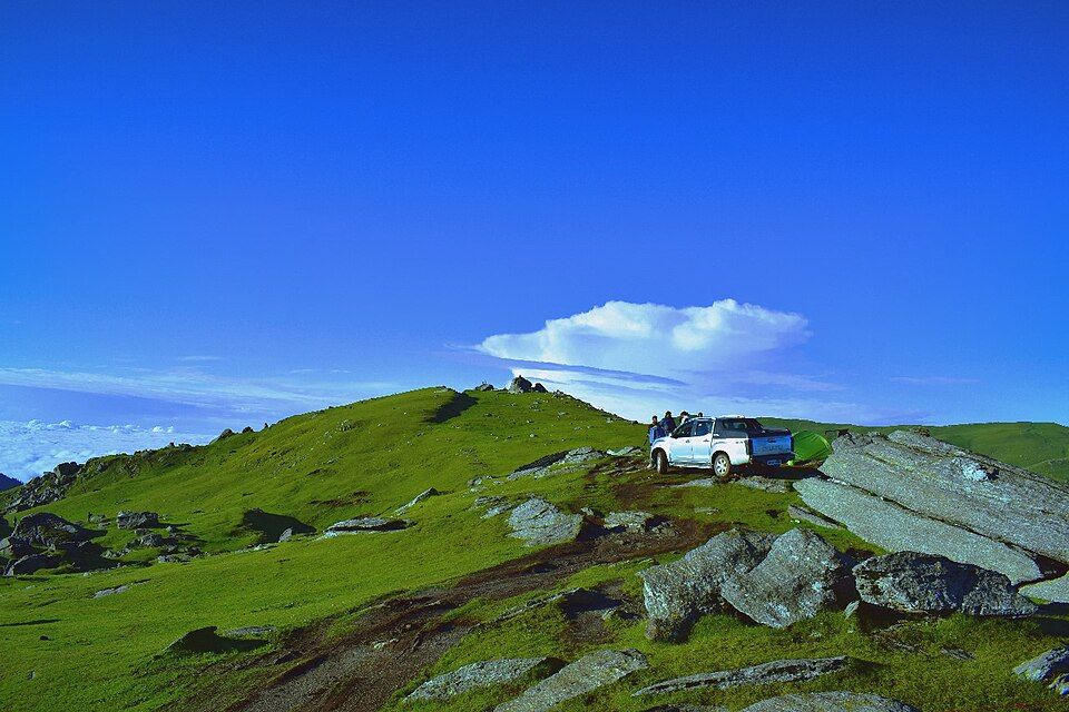 Chanshal Valley, offbeat Himachal Pradesh — landscape view