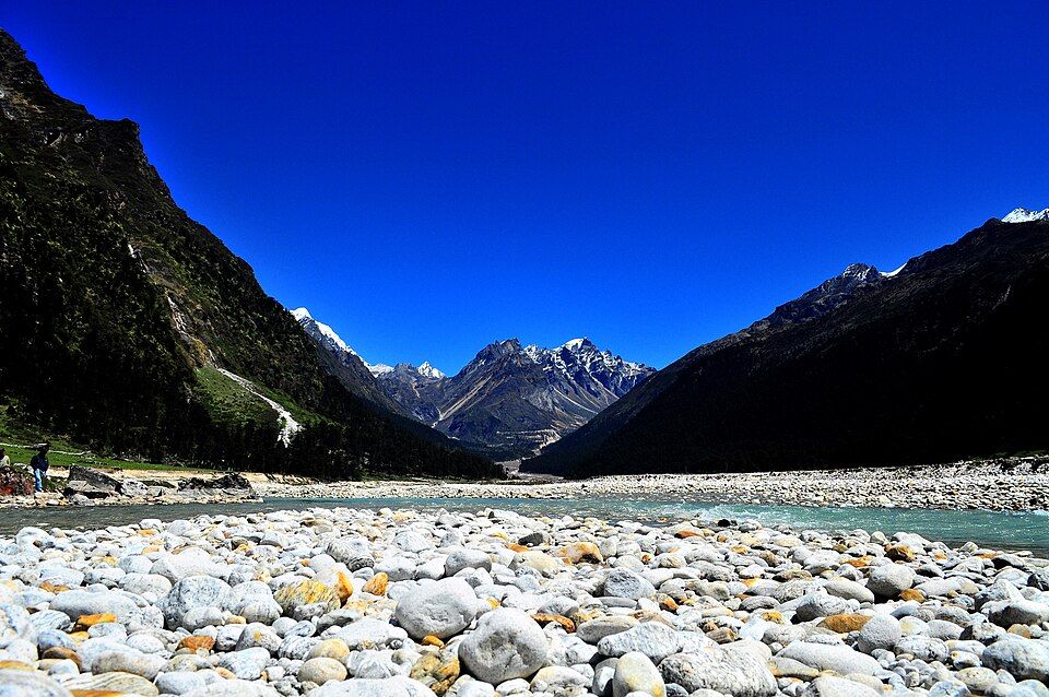 Yumthang Valley, offbeat Sikkim — landscape view