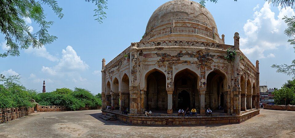 Mehrauli Archaeological Park — photo 2