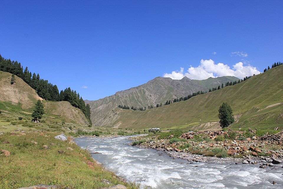 Gurez Valley, offbeat Jammu & Kashmir — landscape view