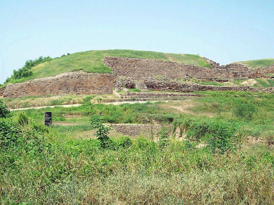 Dholavira, offbeat Gujarat — landscape view