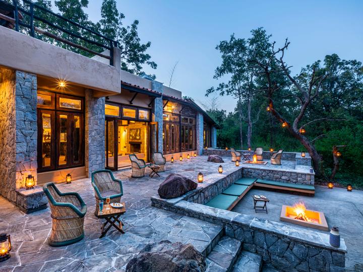 Kanha Earth Lodge