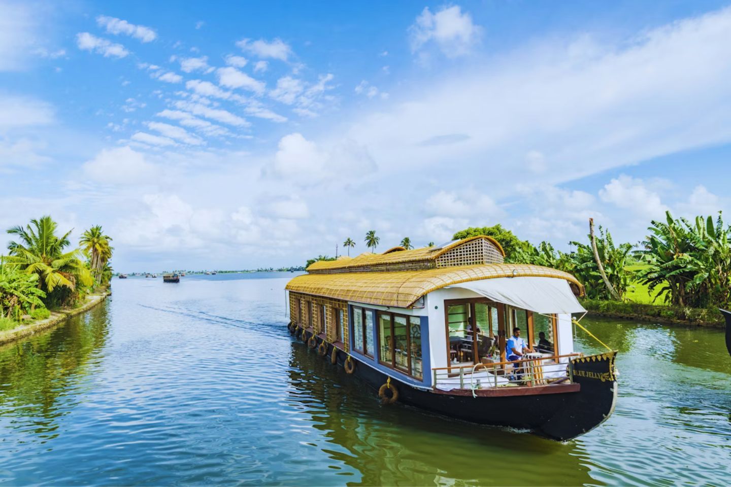 Kerala Tour Package — 1N Kochi · 2N Munnar · 2N Alleppey · 1N Trivandrum